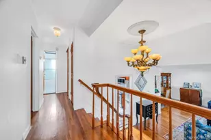 310 Southwood Cir, Syosset, NY 11791 - Photo 19