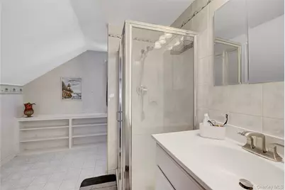 80 Wellington Road S, West Hempstead, NY 11552 - Photo 17
