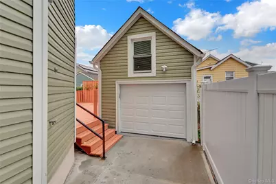 9977 164th Drive, Howard Beach, NY 11414 - Photo 29