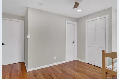 9977 164th Drive, Howard Beach, NY 11414 - Photo 19