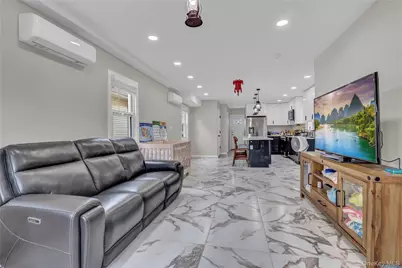 9977 164th Drive, Howard Beach, NY 11414 - Photo 7