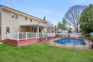 1300 Oak Ave, West Islip, NY 11795 - Photo 31