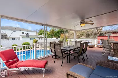 1300 Oak Avenue, West Islip, NY 11795 - Photo 27