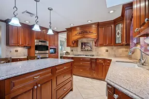 1300 Oak Ave, West Islip, NY 11795 - Photo 9