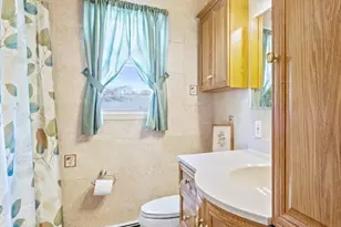 1300 Oak Ave, West Islip, NY 11795 - Photo 19