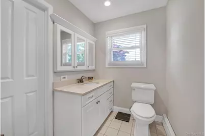 1678 Park Avenue, Merrick, NY 11566 - Photo 11
