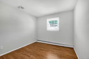 1678 Park Ave, Merrick, NY 11566 - Photo 9