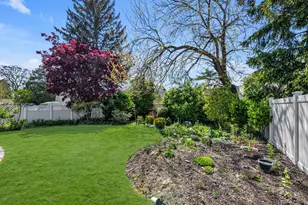 1678 Park Ave, Merrick, NY 11566 - Photo 19