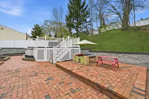 9 Adrian Dr, Ronkonkoma, NY 11779 - Photo 27