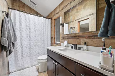 9 Adrian Drive, Ronkonkoma, NY 11779 - Photo 21
