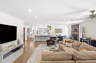 47 Briarfield Ln, Huntington, NY 11743 - Photo 9