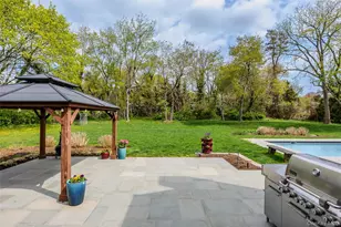 47 Briarfield Ln, Huntington, NY 11743 - Photo 29