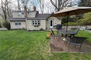 21 Dogwood Dr, Stony Brook, NY 11790 - Photo 3