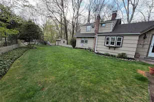 21 Dogwood Dr, Stony Brook, NY 11790 - Photo 5