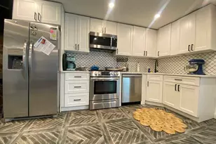 41-12 20th Ave, Astoria, NY 11105 - Photo 15