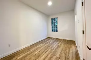 41-12 20th Ave, Astoria, NY 11105 - Photo 7