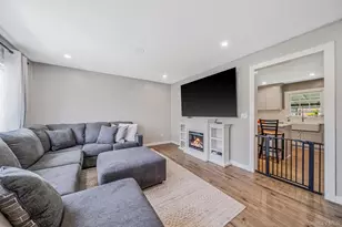 24 Brandywine Dr, Mastic, NY 11950 - Photo 3