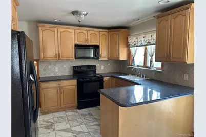 67 Cleremont Avenue, Saint James, NY 11780 - Photo 11