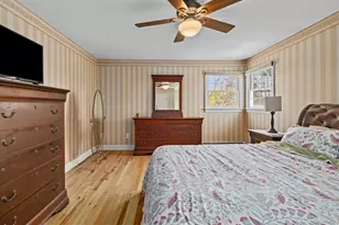 10 Carolee Ct, West Islip, NY 11795 - Photo 27