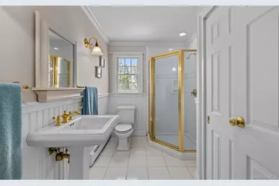10 Carolee Court, West Islip, NY 11795 - Photo 31