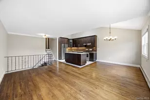 69-33 Little Neck Pkwy, Glen Oaks, NY 11004 - Photo 13
