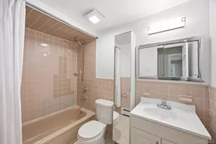 69-33 Little Neck Pkwy, Glen Oaks, NY 11004 - Photo 29