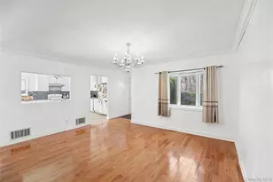253 Devonshire Dr, New Hyde Park, NY 11040 - Photo 5