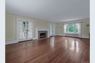 44 Arbor Place, Glen Cove, NY 11542 - Photo 9