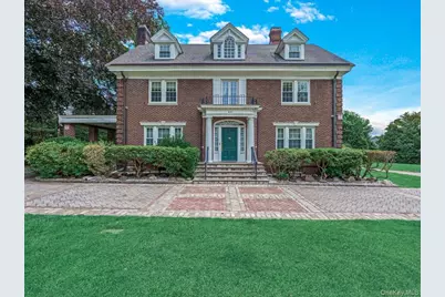 44 Arbor Place, Glen Cove, NY 11542 - Photo 31