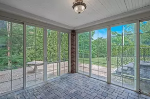 44 Arbor Pl, Glen Cove, NY 11542 - Photo 13