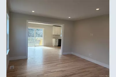 91 17th Street, Wading River, NY 11792 - Photo 5