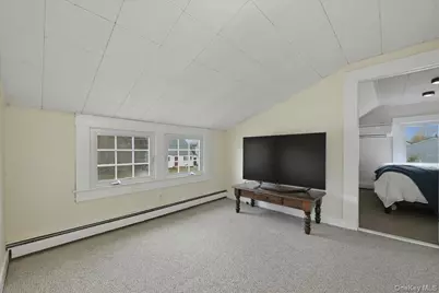 36 Pine Street, Islip, NY 11751 - Photo 19