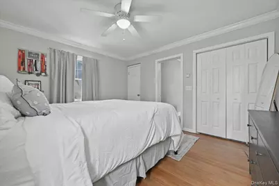 36 Pine Street, Islip, NY 11751 - Photo 17