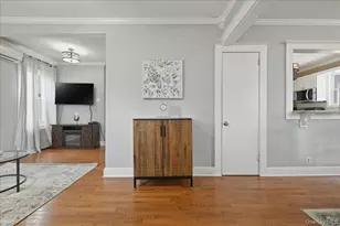 36 Pine St, Islip, NY 11751 - Photo 3