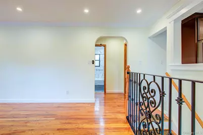 7401 220th Street #132B2, Oakland Gardens, NY 11364 - Photo 5