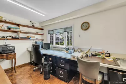 185 Whistler Road, Manhasset, NY 11030 - Photo 19