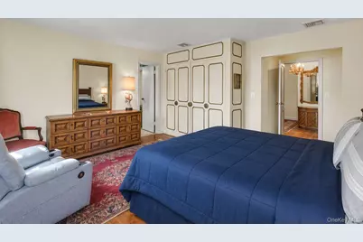 185 Whistler Road, Manhasset, NY 11030 - Photo 13
