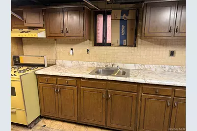 50-33 39th Place, Sunnyside, NY 11104 - Photo 13