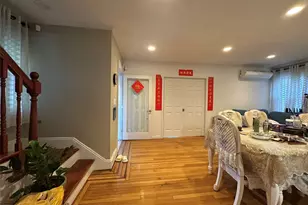 35-20 Utopia Pkwy, Flushing, NY 11358 - Photo 15