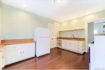 25 Balding Avenue, Poughkeepsie, NY 12601 - Photo 21