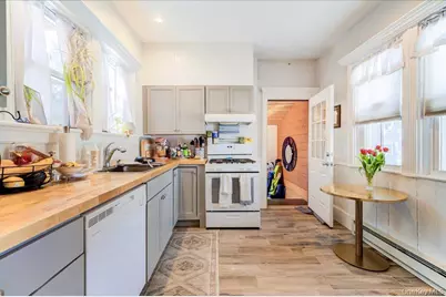25 Balding Avenue, Poughkeepsie, NY 12601 - Photo 11