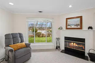 248 River Dr, Moriches, NY 11955 - Photo 5
