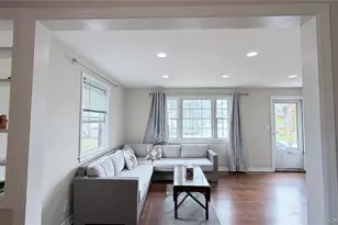 40 Greenvale Cir, White Plains, NY 10607 - Photo 7