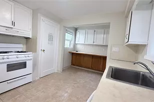 40 Greenvale Cir, White Plains, NY 10607 - Photo 11