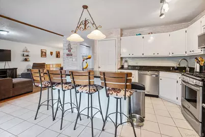 56 Bayonne Avenue, Central Islip, NY 11722 - Photo 5