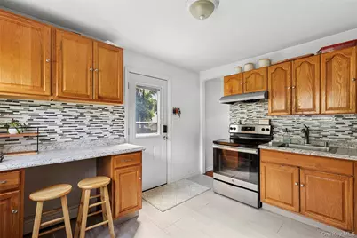 12 Lakeview Drive, Middle Island, NY 11953 - Photo 3