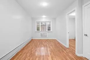 106-30 156th St, Jamaica, NY 11433 - Photo 9