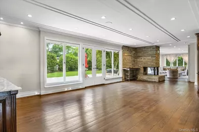 11 Flower Lane, Great Neck, NY 11024 - Photo 5