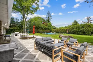 11 Flower Ln, Great Neck, NY 11024 - Photo 31