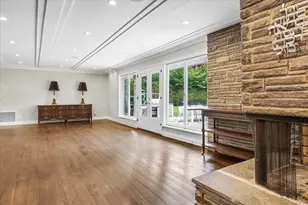 11 Flower Ln, Great Neck, NY 11024 - Photo 7